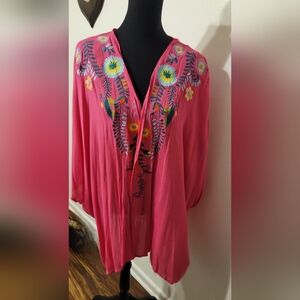 UMGEE Hot Pink 3/4 Kimono NWT Embroidered Flowers